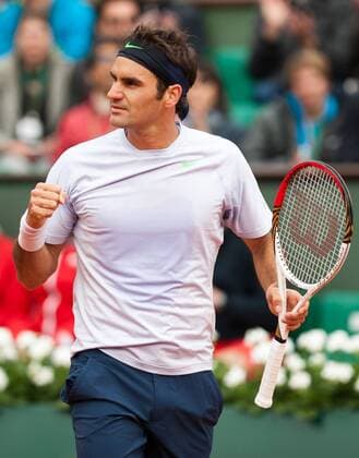 (130526) -- PARIS, May 26, 2013 (Xinhua) -- Roger Federer of Switzerland celebrates after winning his men s singles first round match against during the 2013 French Open tennis tournament at Roland Garros in Paris, France, on May 26, 2013. (Xinhua Bai Xue) (jyc) (SP)FRANCE-PARIS-TENNIS-FRENCH OPEN-FEDERER 