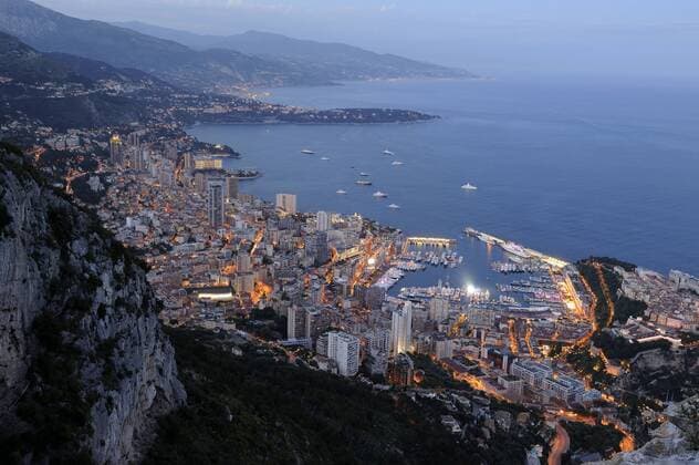 Motorsports: FIA Formula One World Championship 2013, Grand Prix of Monaco, Monte Carlo, City, Stadt, Reise, Reisen, Reisefeature, Nacht, night, Übersicht, Uebersicht, general view, Totale, Port of Monte Carlo, Hafen, Harbor, Schiffe, ships, Yacht, Yachten xHOCHxZWEIx