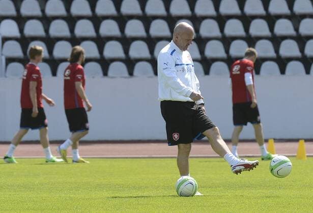 Training of the Czech national soccer team prior to the qualifying match against Italy in Prague, Czech Republic, May 28, 2013. Coach Michal Bilek. (CTKxPhoto MichalxKrumphanzl) CTKPhotoP201305280323801  kru 3