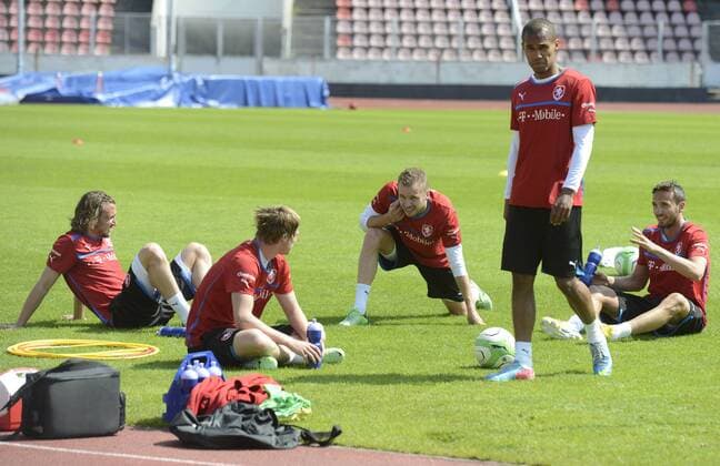 Training of the Czech national soccer team prior to the qualifying match against Italy in Prague, Czech Republic, May 28, 2013. (CTKxPhoto MichalxKrumphanzl) CTKPhotoP201305280309901  kru 2