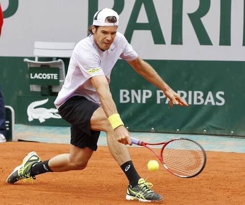 French Open 2013, Roland Garros,Paris,ITF Grand Slam Tennis Tournament, Tommy Haas (GER),Aktion,Einzelbild,Ganzkoerper, Querformat