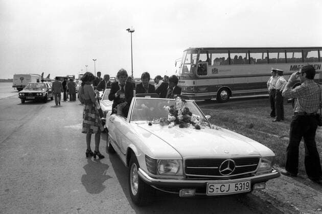 Der FC Bayern München gewinnt den Europapokal der Landesmeister 1975 - Autokorso mit Karl Heinz Rummenigge
