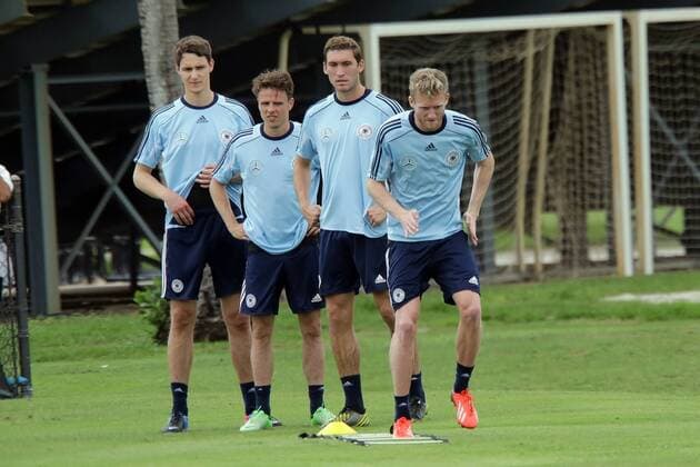 Andre Schürrle, Philipp Wollscheid, Stefan Reinartz und Nicolai Müller (D)