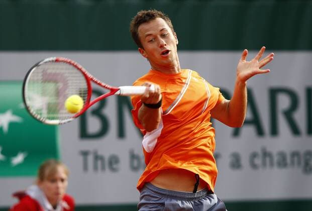 French Open 2013, Roland Garros,Paris,ITF Grand Slam Tennis Tournament, Philipp Kohlschreiber (GER),Aktion,Einzelbild, Halbkoerper,Querformat