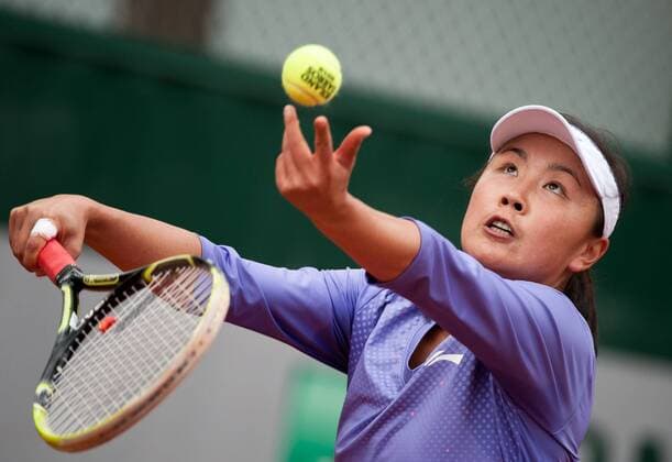 PARIS, May 29, 2013 -- Peng Shuai of China serves the ball during the women s singles first round match at Roland Garros in Paris, France on May 29, 2013. 