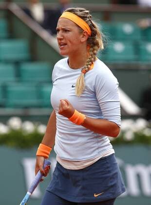 French Open 2013, Roland Garros,Paris,ITF Grand Slam Tennis Tournament, Victoria Azarenka(BLR) macht die Faust und jubelt nach ihrem Sieg, Einzelbild,Halbkoerper,Hochformat,