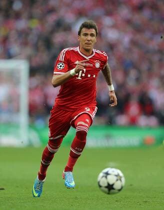 Mario Mandzukic (FC Bayern), am Ball BVB Borussia Dortmund vs FC Bayern München UEFA Champions League 2012 2013, Finale, Fussball, men, Männer, soccer London, 25.5.2013