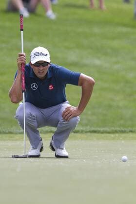 May 30, 2013: Adam Scott lines up a putt during the first round of The Memorial Tournament at Muirfield Village Golf Club in Dublin, Ohio PGA Golf Herren 2013: The Memorial Tournament MAY 30 - ZUMAct5