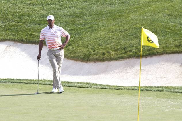 May 31, 2013: Tiger Woods awaits his turn to putt on the 14th green during the second round of The Memorial Tournament at Muirfield Village Golf Club in Dublin, Ohio PGA Golf Herren 2013: The Memorial Tournament MAY 31 - ZUMAct5