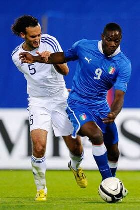 Bologna 31 05 2013 - Italien-San Marino: Alessandro Della Valle-Mario Balotelli 
