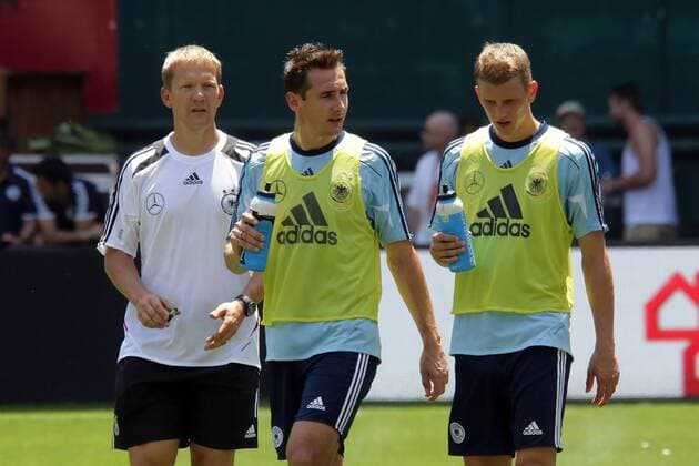 Miroslav Klose und Sven Bender (D) - Training der deutschen Nationalmannschaft in Washington, RFK Stadium