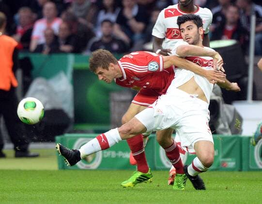 01.06.2013, xsvx, DFB Pokal Endspiel, FC Bayern München - VfB Stuttgart, v.l. Thomas Mueller (FC Bayern München), Serdar Tasci (VfB Stuttgart)