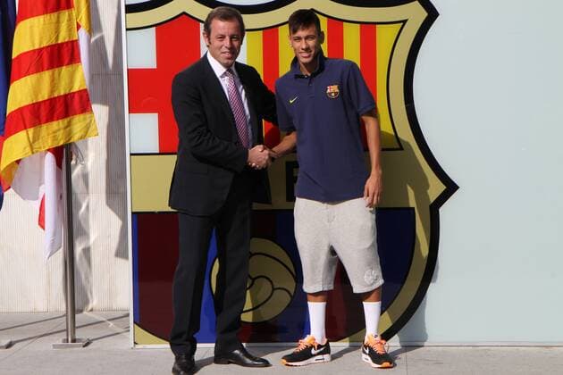 3 6 2013, FC Barcelona Presentacion Neymar, presidente fc barcelona, Sandro Rosell 