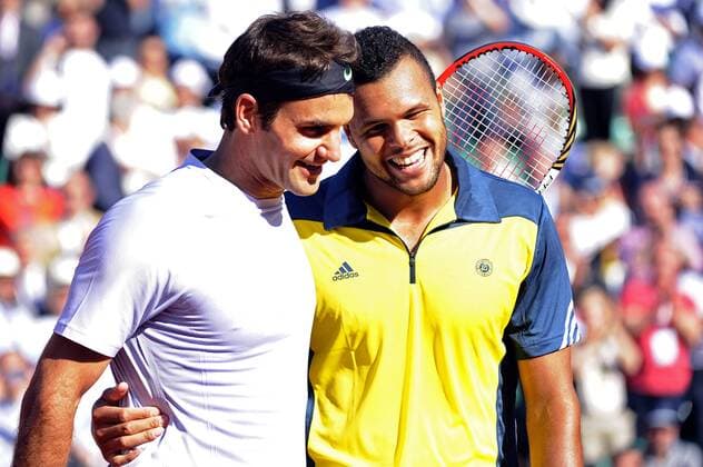 04.06.2013 Paris, France. Jo-Wilfried Tsonga of France is congratulated by Roger Federer of Switzerland after the match between Jo-Wilfried Tsonga of France and Roger Federer of Switzerland in the quarterfinals of the French Open from Roland Garros. xDavidxEmmx  ActionPlus11415206