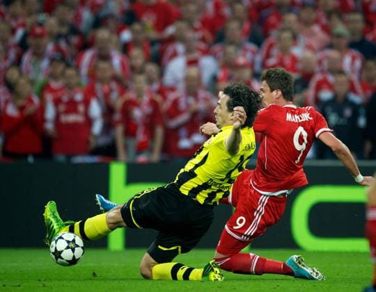 Fussball UEFA Champions League 25.05.2013 Finale London Wembley Stadion Borussia Dortmund (BVB) GER geg FC Bayern München GER 1:2 Mats HUMMELS 15 BoDo Mario MANDZUKIC 9 FCB