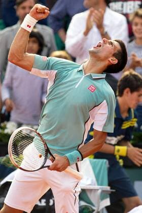 TENNIS - ATP, French Open 2013 PARIS,FRANKREICH,05.JUN.13 - TENNIS - ATP Tennis Herren World Tour, Grand Slam, Roland Garros, French Open. Bild zeigt den Jubel von Novak Djokovic (SRB). 