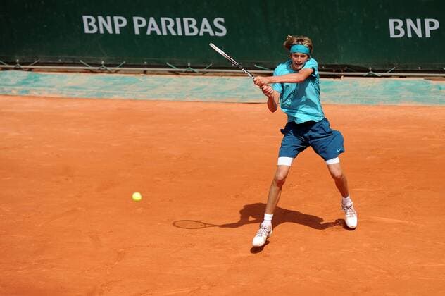 08.06.2013 Paris, France. Alexander Zverev of Germany in action in the Junior Boys Final of the French Open from Roland Garros. Garin of Chile won the final by a score of 6-4 and 6-1. xDavidxEmmx  ActionPlus11416624