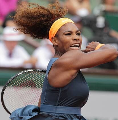 (130608) -- PARIS, June 8, 2013 (Xinhua) -- Serena Williams of the United States returns the ball during the women s singles final match at the French Open tennis tournament in Paris June 8, 2013. (Xinhua Gao Jing) (SP) FRANCE-PARIS-TENNIS-WOMEN S SINGLES FINAL 