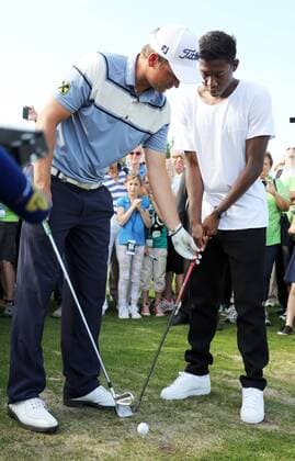 GOLF - PGA, Lyoness Open 2013 ATZENBRUGG,AUSTRIA,08.JUN.13 - DIVERS, GOLF, FUSSBALL - PGA Golf Herren European Tour, Lyoness Open 2013 im Diamond Country Club. Bild zeigt Bernd Wiesberger (AUT) und David Alaba (FC Bayern München). 