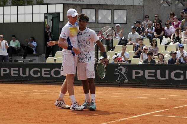 08.06.2013 Paris, France. Kyle Edmund of Great Britain and Frederico Ferreira Silva of Portugal in action during Final of the Boys Doubles at the French Open from Roland Garros. Edmund of Great Britain and Silva won the title by a score of 6-3, 6-3. xDavidxEmmx  ActionPlus21646