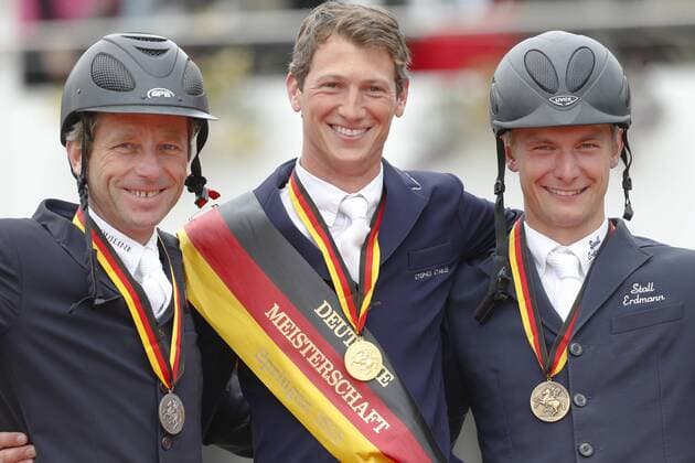 Balve Schloß Wocklum 09.06.2013 Balve Optimum Deutsche Meisterschaften Springen: Carsten-Otto Nagel (Silber), Daniel Deußer (Gold), Patrick Stühlmeyer (Bronze)