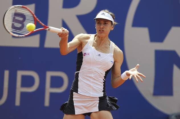 Andrea PETKOVIC (GER), Aktion,Einzelbild,angeschnittenes Einzelmotiv, Halbfigur,halbe Figur. Tennis,WTA Turnier in Nürnberg,am 12.06.2013.