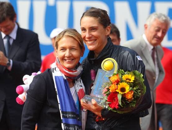 15.06.2013 - Tennis - Nürnberger Versicherungs Cup 2013 - Einzel Finale - WTA Tennis Damen - JueRa - Andrea Petkovic (GER, rechts) mit Sandra Reichel (Turnierdirektorin, links)