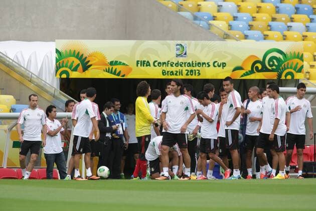 Training Mexiko, Estadio do Maracana. RIO DE JANEIRO RJ, Brasil 15 06 2013. ( x(65)xRuixPortoxFilhox xFotoarenax  (17161)