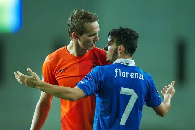 (L-R) Luuk de Jong of Holland U21, Alessandro Florenzi of Italy U21 during the UEFA EURO U21 championship semi-final match between Italy and Netherlands on June 15, 2013 at the HaMoshava stadium at Petach Tikva, Israel. Italy U21 v Holland U21 UEFA EURO U21 2012 2013 xVIxxIVx 1608370
