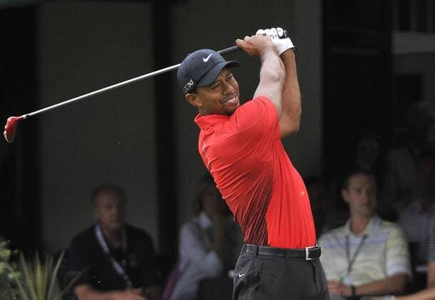 June 16, 2013 - Merion, Pa, U.S. - June 16 2013: Tiger Woods, of USA, swings from the 1st tee off for the final round at the 113th U.S. Open National Championship at the Merion Golf Club in Ardmore, Pa. Golf 2013: US Open JUN 16 - ZUMAcw2