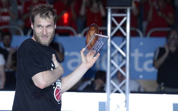 16.06.2013 - Basketball - Saison 2012 2013 - 1. Bundesliga Beko BBL - Playoff Playoffs - Finale Spiel 3 : Brose Baskets Bamberg - EWE Baskets Oldenburg - - Die Brose Baskets Bamberg sind Deutscher Meister - Anton Gavel (25, Brose Baskets Bamberg ) MVP der Saison