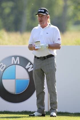 Miguel Angel JIMENEZ (ESP) am Abschlag, Tee Freisteller, Ganzkörper, Ganzfigur, Einzelaktion, hoch , hochformat, vertikal, Aktion, EP_ckt