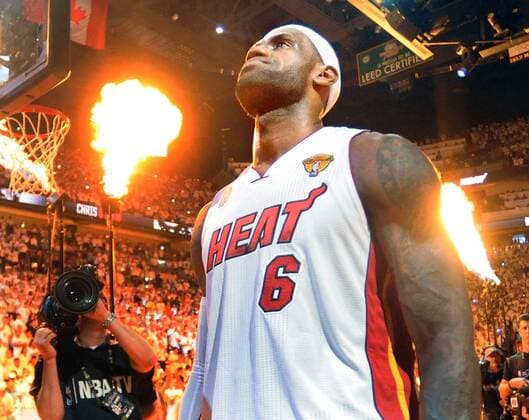 June 20, 2013 - Miami, Florida, U.S. - The Miami Heat s LEBRON JAMES PRIOR to the start of action in Game 7 of the NBA Basketball Herren USA Finals against the San Antonio Spurs at the American Airlines Arena. Heats wins 95-88 clinching second straight title. Miami Heat Wins 2013 NBA Basketball Herren USA Championship - ZUMAm67