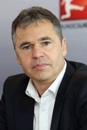 ANDREAS RETTIG DFL GESCHAEFTSFÜHRER PRESSEKONFERENZ VORSTELLUNG DES BUNDESLIGA SPIELPLANS DER SAISON 2013 14 DFL FRANKFURT