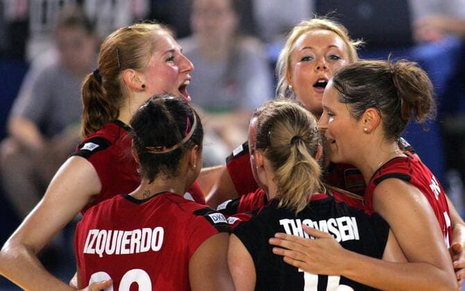 21.06.2013 Subotica - Israel-Germany CEV European League Women volleyball Berit Kaufeldt(L) with Saskia Hippe(2nd from right) and Svenja Engelhardt(r) Germany celebrate victory : 
