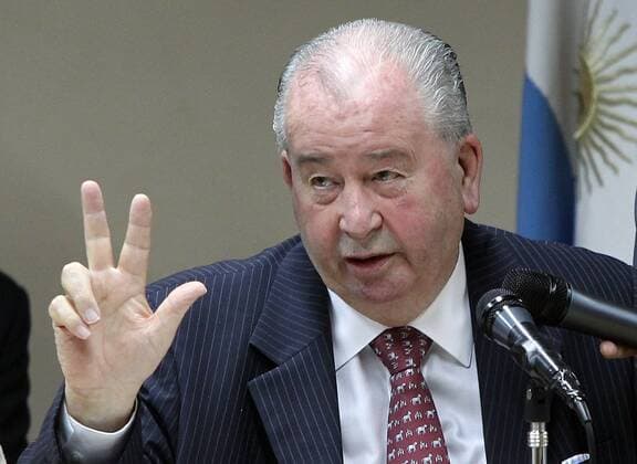 Präsident Julio Grondona (Pte de AFA) spricht im Senat - JavierGarciaMartino Photogamma.