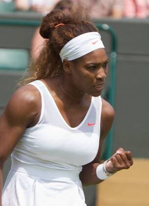 PROPAGANDA20130627 Tennis: Wimbledon Championship 2013, Serena Williams (USA) during the Ladies Singles 2nd Round match on day four of the Wimbledon Lawn Tennis Championships at the All England Lawn Tennis and Croquet Club. (Hinweis: Verwendung nur in Deutschland, Österreich oder Schweiz - only Germany, Austria and Switzerland) xHOCHxZWEIx xPropagandax 