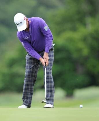 27.06.2013 Maynooth, Ireland. Graeme McDowell putts on the 18th green during the second round of the Irish Open from Carton House Golf Club xTommyxGrealyx  ActionPlus00000127772