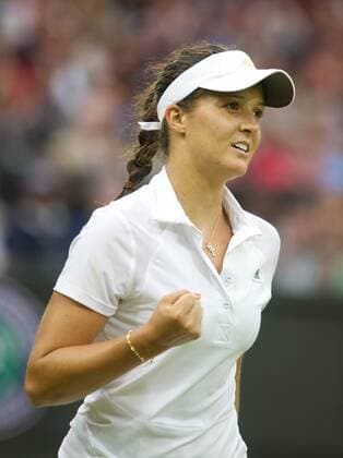 PROPAGANDA20130628 Tennis: Wimbledon Championship 2013, Laura Robson (GBR) celebrates after winning during the Ladies Singles 2nd Round match on day five of the Wimbledon Lawn Tennis Championships at the All England Lawn Tennis and Croquet Club. (Hinweis: Verwendung nur in Deutschland, Österreich oder Schweiz - only Germany, Austria and Switzerland) xHOCHxZWEIx xPropagandax 