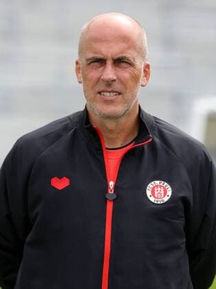 Trainer Michael Frontzeck (FC St. Pauli)