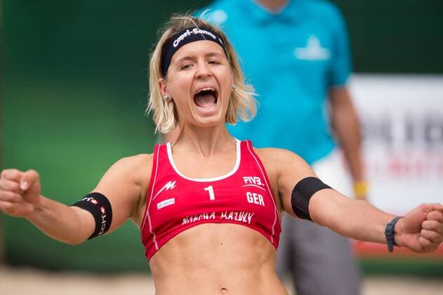FIVB Beach Volleyball Weltmeisterschaft, Main Draw Vorrunde 01.07.13, Lake Szelag, Stare Jablonki Jubel Laura Ludwig ( 1 GER) nach dem Sieg