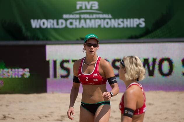 FIVB Beach Volleyball Weltmeisterschaft, Main Draw Vorrunde 03.07.13, Lake Szelag, Stare Jablonki Kira Walkenhorst ( 2 GER), Laura Ludwig ( 1 GER)