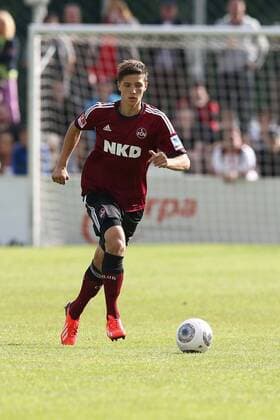 03.07.2013 - Fussball - 1. Bundesliga - Saison 2013 2014 - 1. FC Nürnberg FCN - Testspiel Freundschaftsspiel - FC Lichtenfels - 1. FC Nürnberg FCN - MaWi - Niklas Stark (16, 1.FC Nürnberg FCN) Einzelbild Freisteller