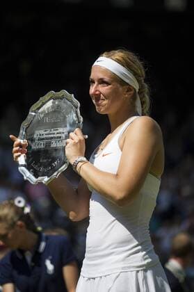 Tennis: Wimbledon Championship 2013, Sabine Lisicki of Germany poses with her runner-up trophy after her Ladies Singles final match on day twelve of the Wimbledon Lawn Tennis Championships at the All England Lawn Tennis and Croquet Club on July 6, 2013 in London, England. xKirstenxHolstx xHOCHxZWEIx