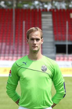 Offizieller Pressetermin SV Sandhausen - Mannschaftsfoto und Spielerportraits Marco KNALLER (Torwart SV Sandhausen) SV Sandhausen --- Fussball --- 2. Bundesliga --- 06.07.2013