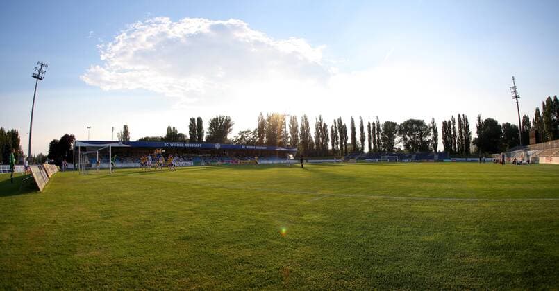 WIENER NEUSTADT,AUSTRIA,06.JUL.13 - FUSSBALL - tipp3 Bundesliga powered by T-Mobile, Turnier SC Wiener Neustadt, SC Wiener Neustadt, Vorbereitungsspiel. Bild zeigt eine Uebersicht vom Stadion. 
