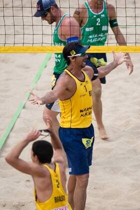 FIVB Beach Volleyball Weltmeisterschaft, Halbfinale 07.07.13, Lake Szelag, Stare Jablonki Jubel Ricardo Santos (BRA) nach dem Matchball Sieg