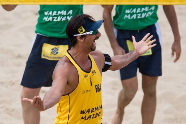 FIVB Beach Volleyball Weltmeisterschaft, Halbfinale 07.07.13, Lake Szelag, Stare Jablonki Jubel Ricardo Santos (BRA) nach dem Matchball Sieg