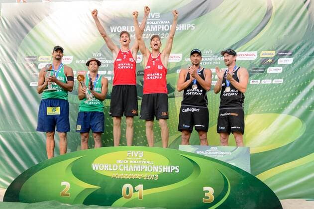 07.07.2013 - Stare Jablonki FIVB Beach Volleyball World Championships 2013 Ricardo Alex Costa Santos , Alvaro Morais Filho , Robert Meeuwsen , Alexander Brouwer , Jonathan Erdmann , Kay Matysik  130707PAL091