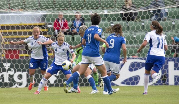 Sweden 20130710 Halmstad Örjans vall UEFA Women s EURO 2013 Italy vs Finland Anna Westerlund Finland Laura Kivistö Finland Cristiana Girelli Italy Patrizia Panico Italy KP0500001 